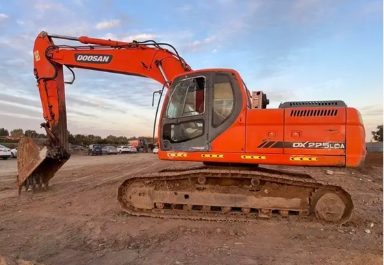 DOOSAN DX225LCA Bagger Hydraulisches Eisenölrohr für die Herstellungsanlage